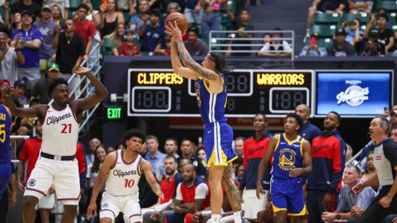 Watch Lindy Waters drain buzzer-beating 3, lifts Warriors past Clippers – MASHAHER